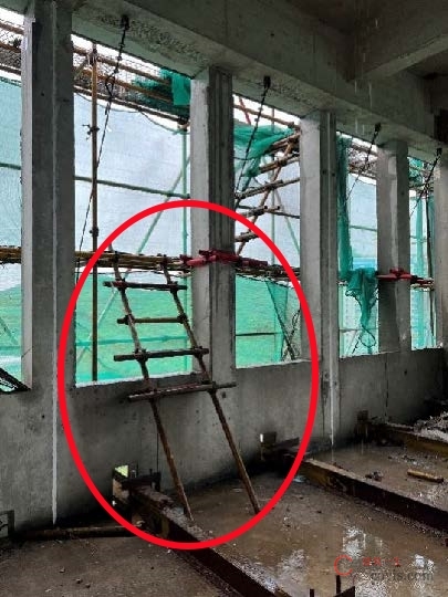 【隐患】人行斜道随意搭设,欠缺临边防护