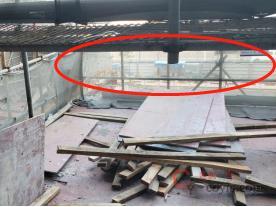 【隐患】物料平台围护不严密