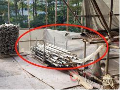 【隐患】物料平台围护不严密