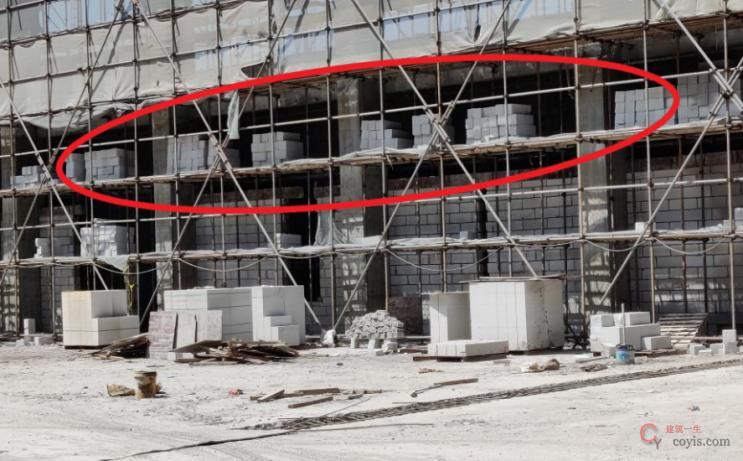 【隐患】作业层堆放过多物料