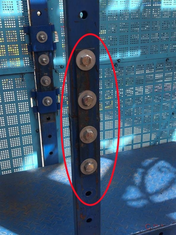 【隐患】立杆接长连接板小于立杆宽度