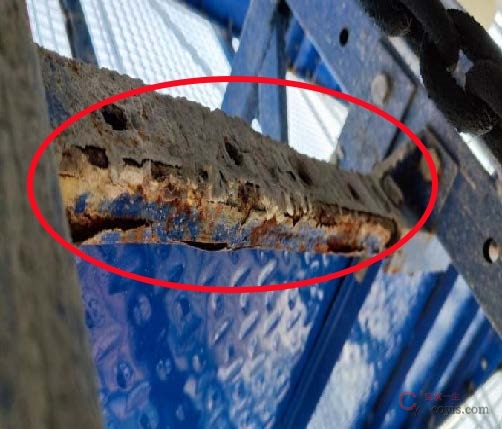 【隐患】脚手板锈蚀严重