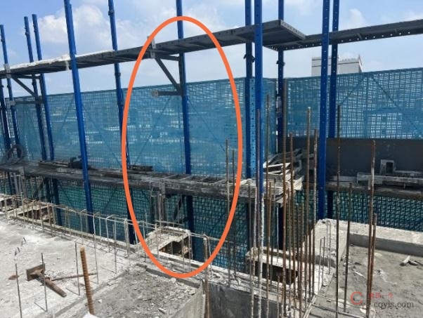 【隐患】竖向主框架欠缺内立杆