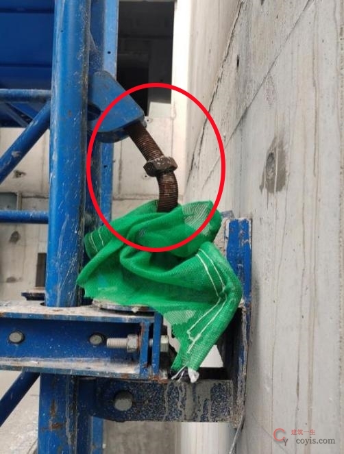 【隐患】卸荷装置顶头受力轴线与撑杆轴线不重合