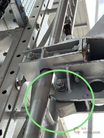 【正确】按要求设置防坠装置