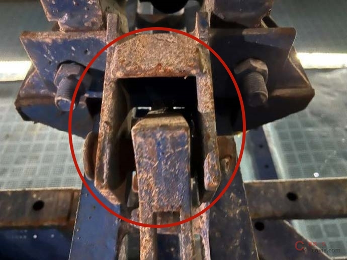 【隐患】防坠装置变形严重