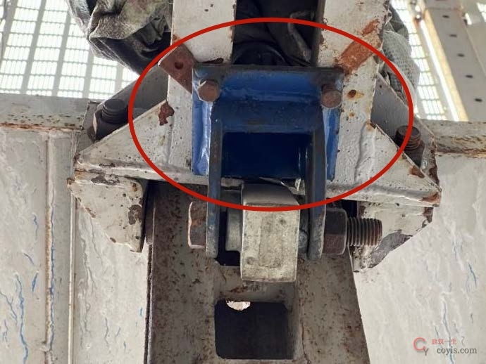 【隐患】防坠装置安装质量差