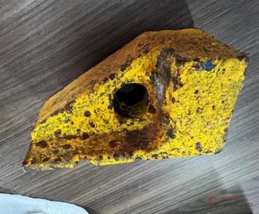 【隐患】防坠装置锈蚀、破损