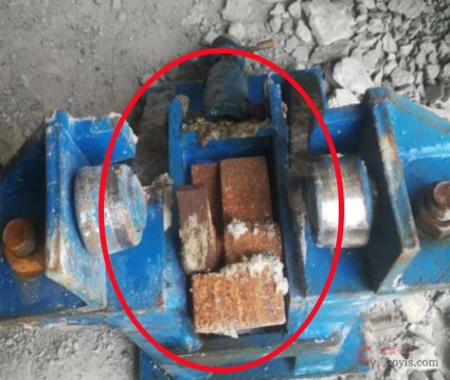 【隐患】防坠装置锈蚀、破损