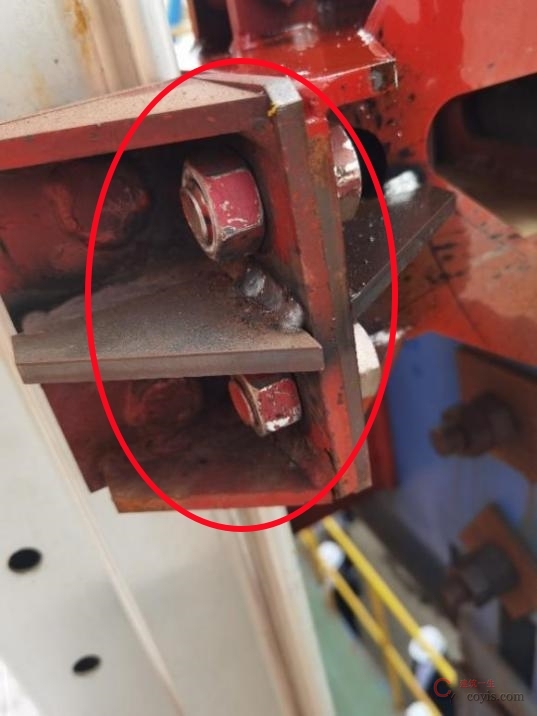 【隐患】防倾导轮座与附着支座连接螺栓过短