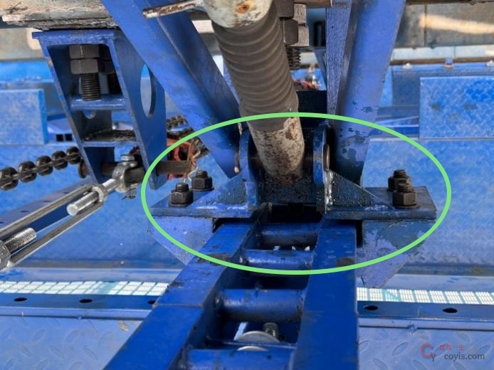 【正确】防倾覆装置设置符合规范要求