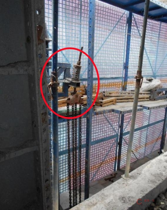 【隐患】吊点桁架变形严重