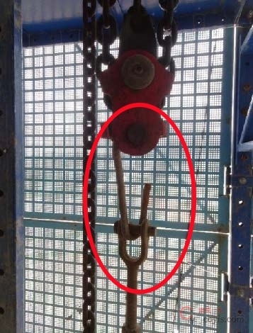 【隐患】吊钩不符合要求