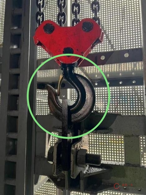 【正确】吊钩符合规定