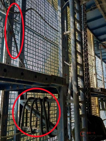 【隐患】施工用电电缆布设不规范,随意拉设