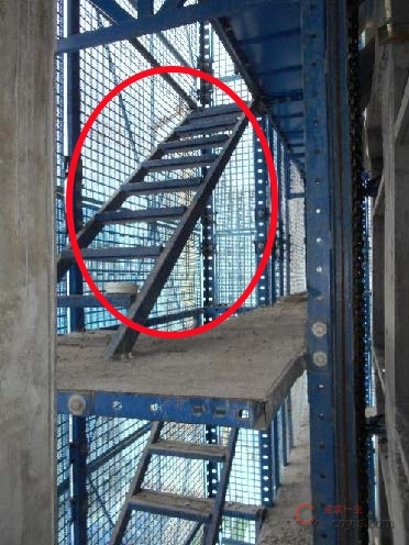 【隐患】上下楼梯设置不规范、防护措施不足