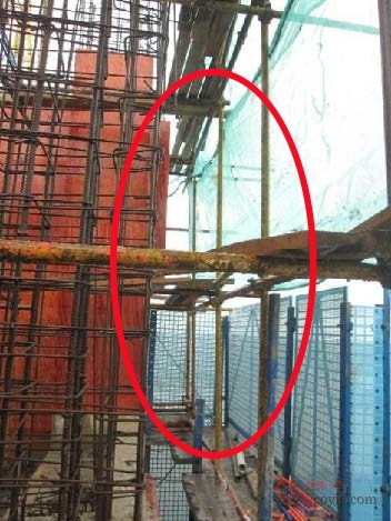 【隐患】利用爬架支承花架梁模板