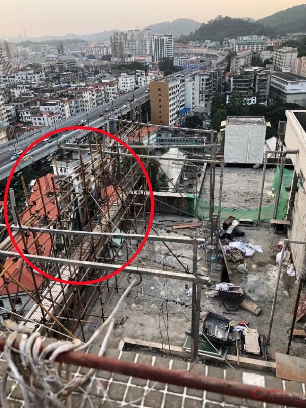 【隐患】前后支架支承在钢管上