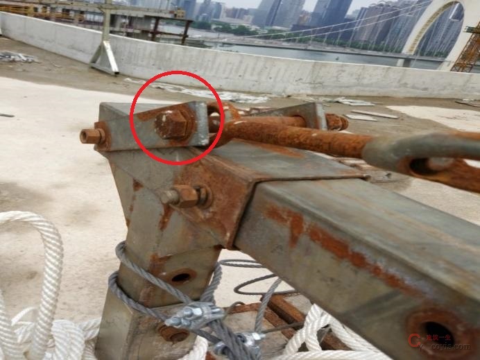 【隐患】连接螺栓螺母长度不足