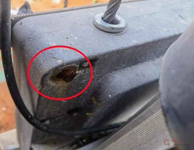 【隐患】起升机构与悬吊平台连接螺栓断裂