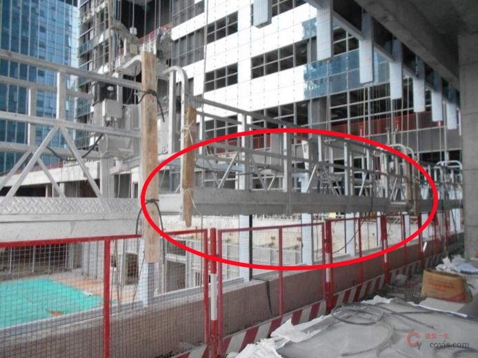 【隐患】悬吊平台停层有障碍物