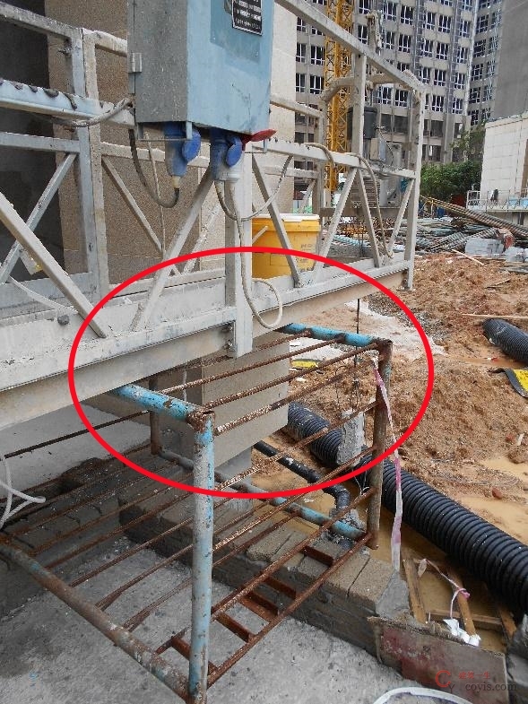 【隐患】悬吊平台停层有障碍物