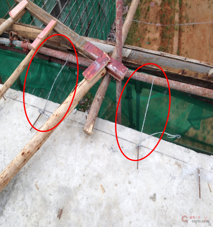 其他:外架拉结不规范、木立杆尾径不足8CM。