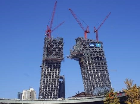 央视新址工程—悬臂合龙施工技术