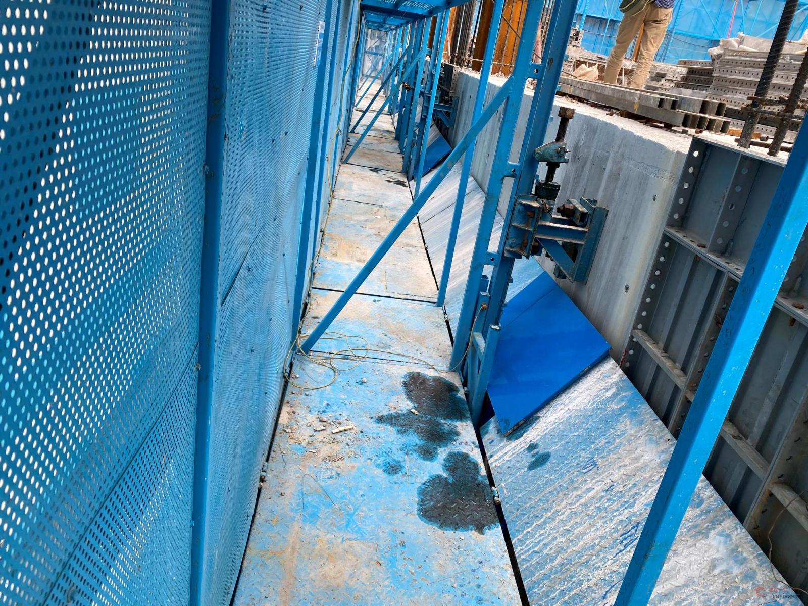 图3-27 中间层翻板