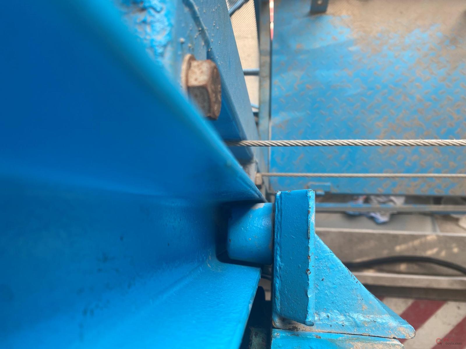 图3-32 防倾导向装置(1)