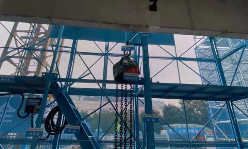 图3-33 提升装置