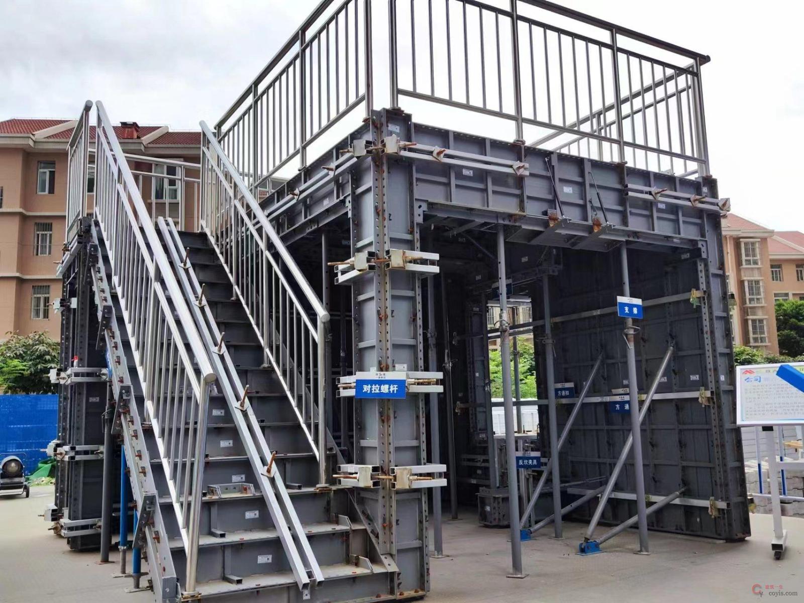 图4-19 铝模安拆示意图(1)