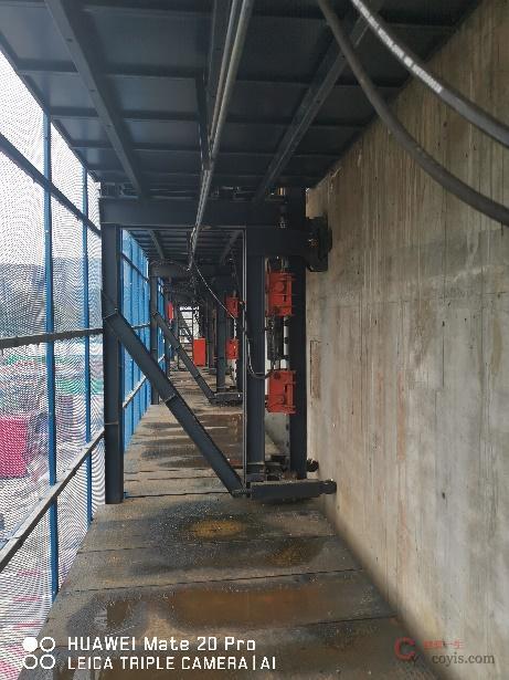 图4-20 爬模支撑示意图(1)