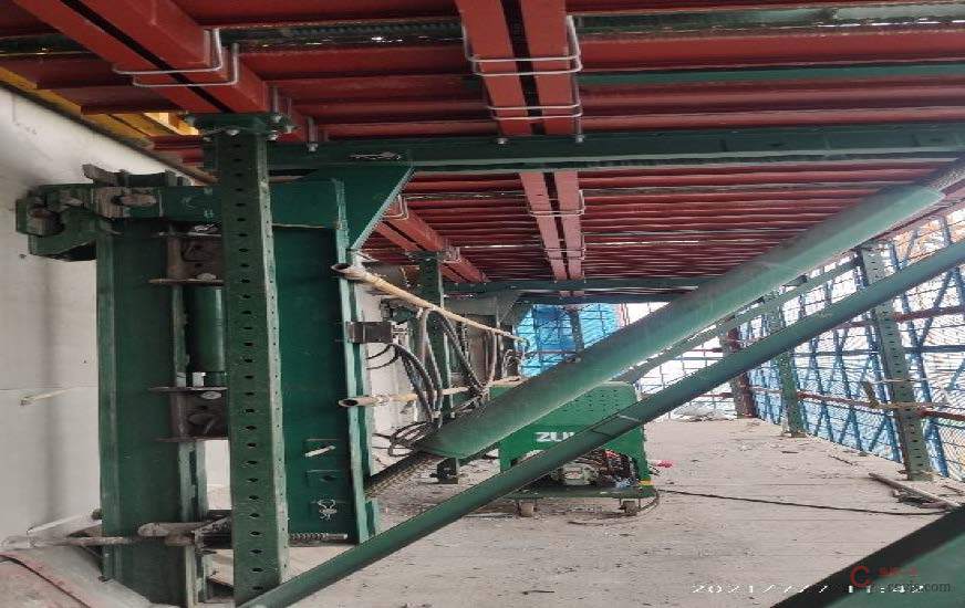 图4-20 爬模支撑示意图(2)