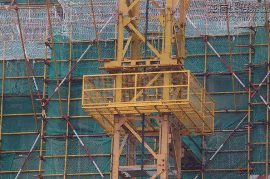 图6-11 塔吊附墙操作平台(方案C)