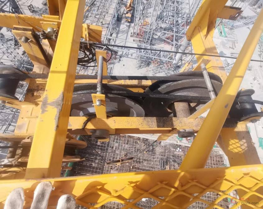 图6-23 塔吊钢丝绳防脱槽保险