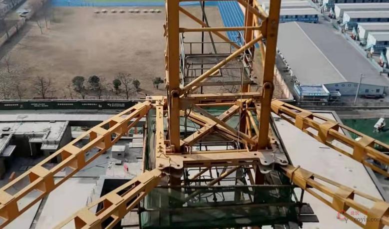 图6-39 塔吊附着装置