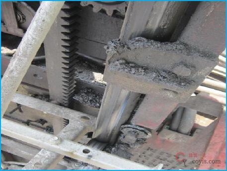 图6-89 施工升降机安全钩