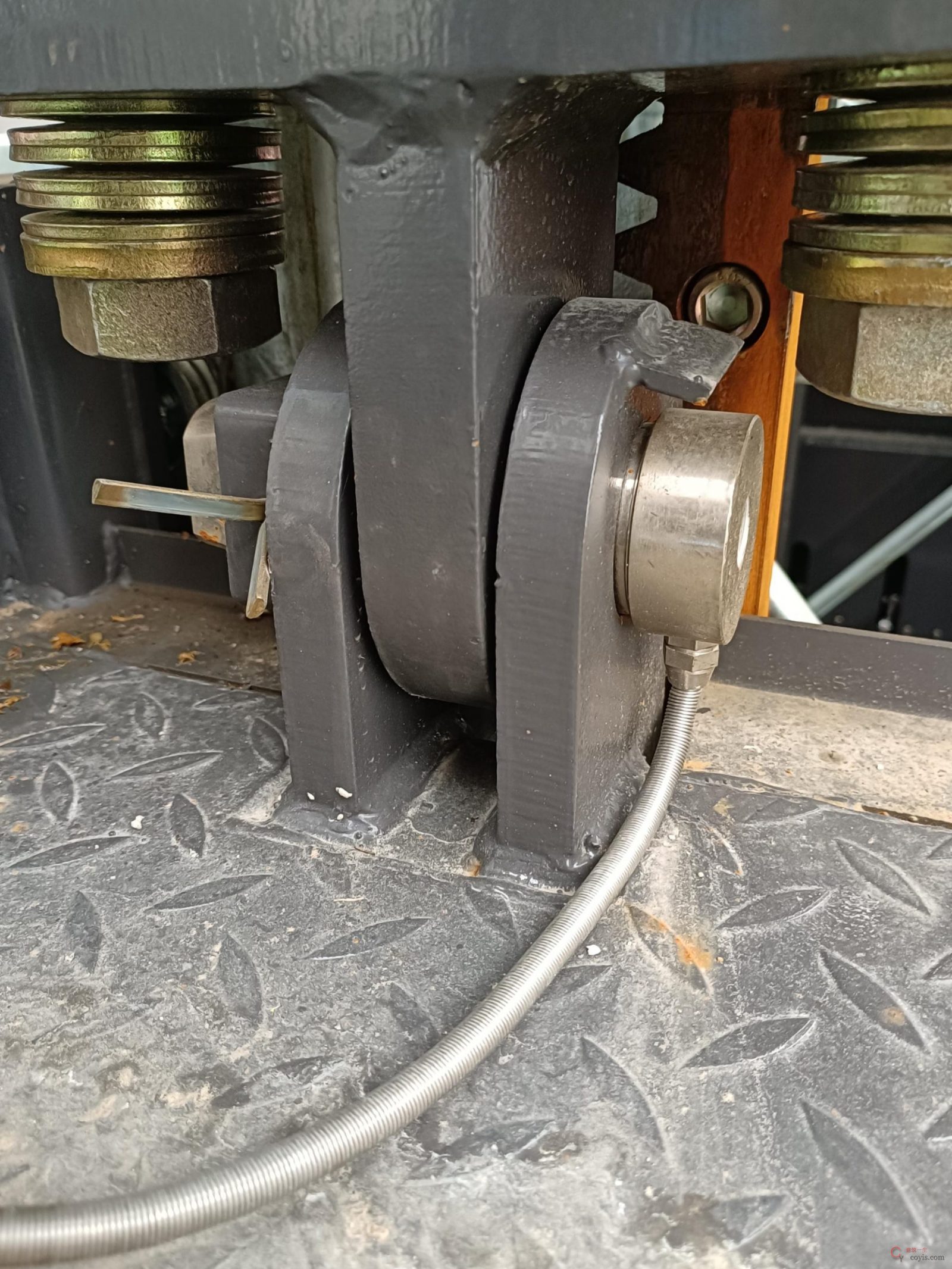 图6-96 施工升降机销轴传感器数据采集线