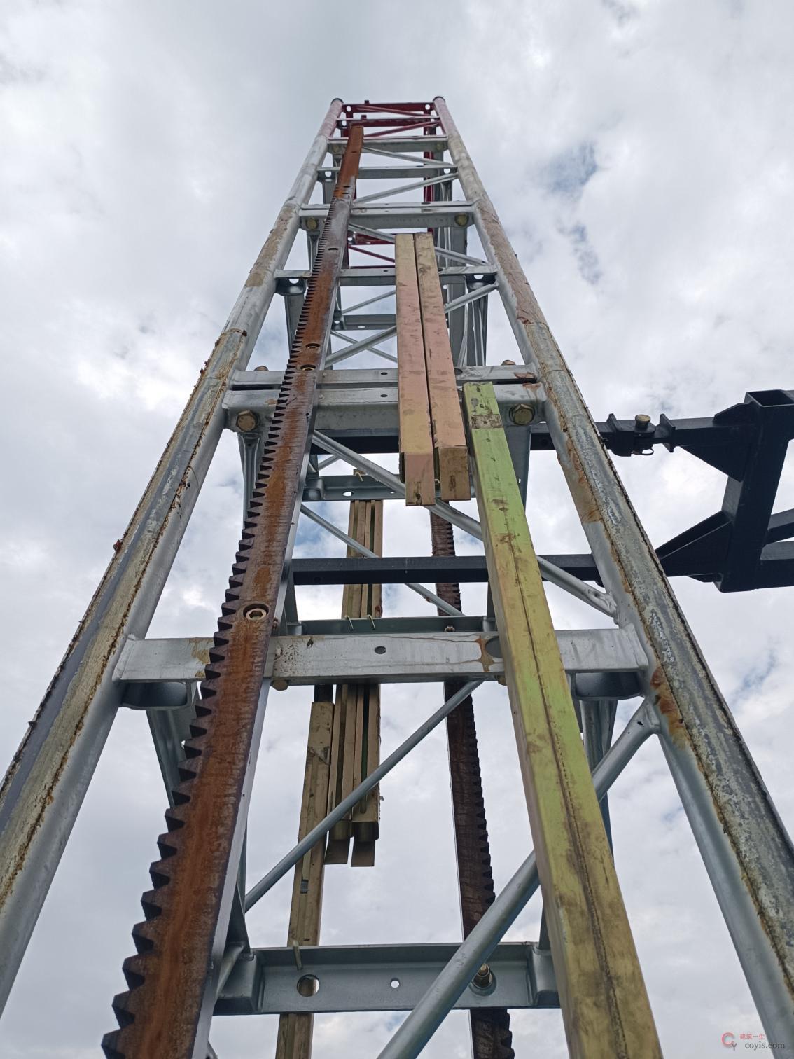 图6-104 施工升降机导轨架悬臂端