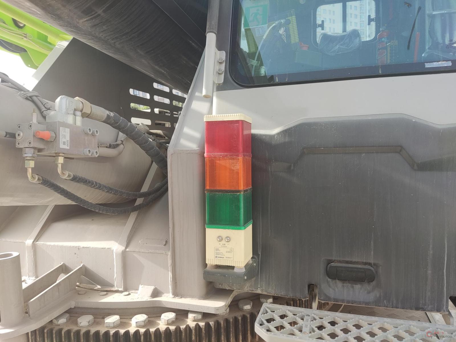 图6-125 汽车吊三色指示灯