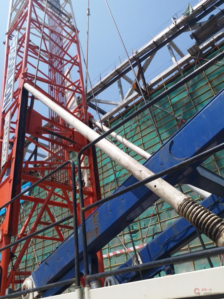 图6-133 履带吊防后倾杆无变形