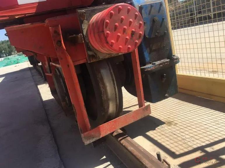 图6-154 龙门吊防碰撞、轨道清扫装置(1)