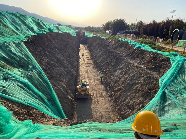 图8-24 沟槽回填(2)