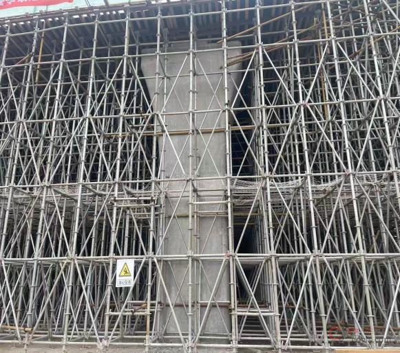 图8-59支架与既有结构物可靠连接连接