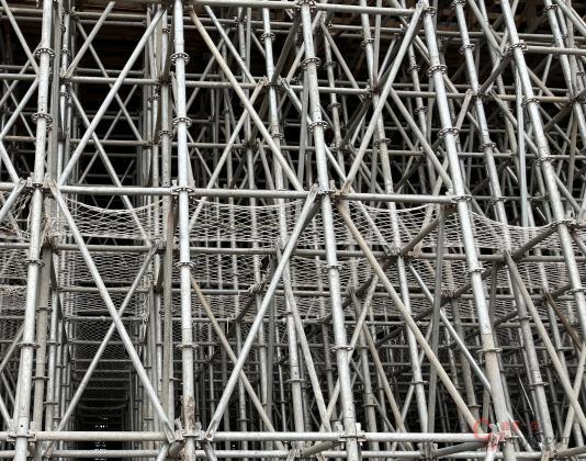 图8-63支架内部设置防抛网