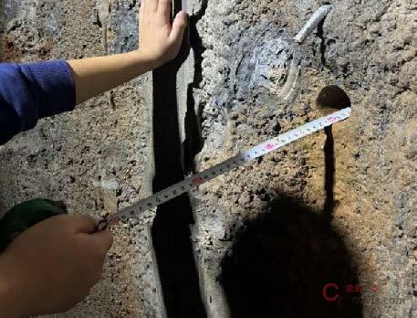 图8-137 水平探孔检查