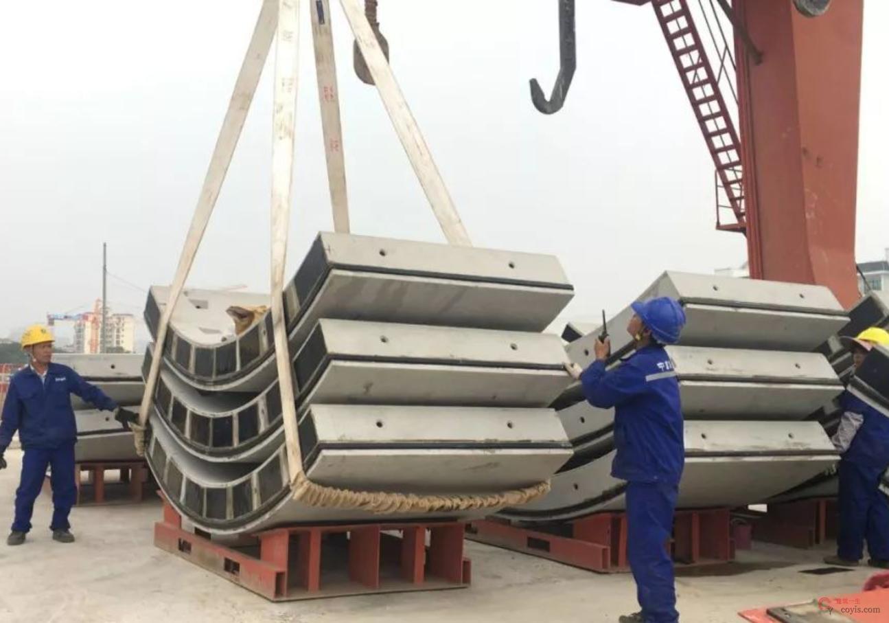 图8-152 16t龙门吊材料吊装