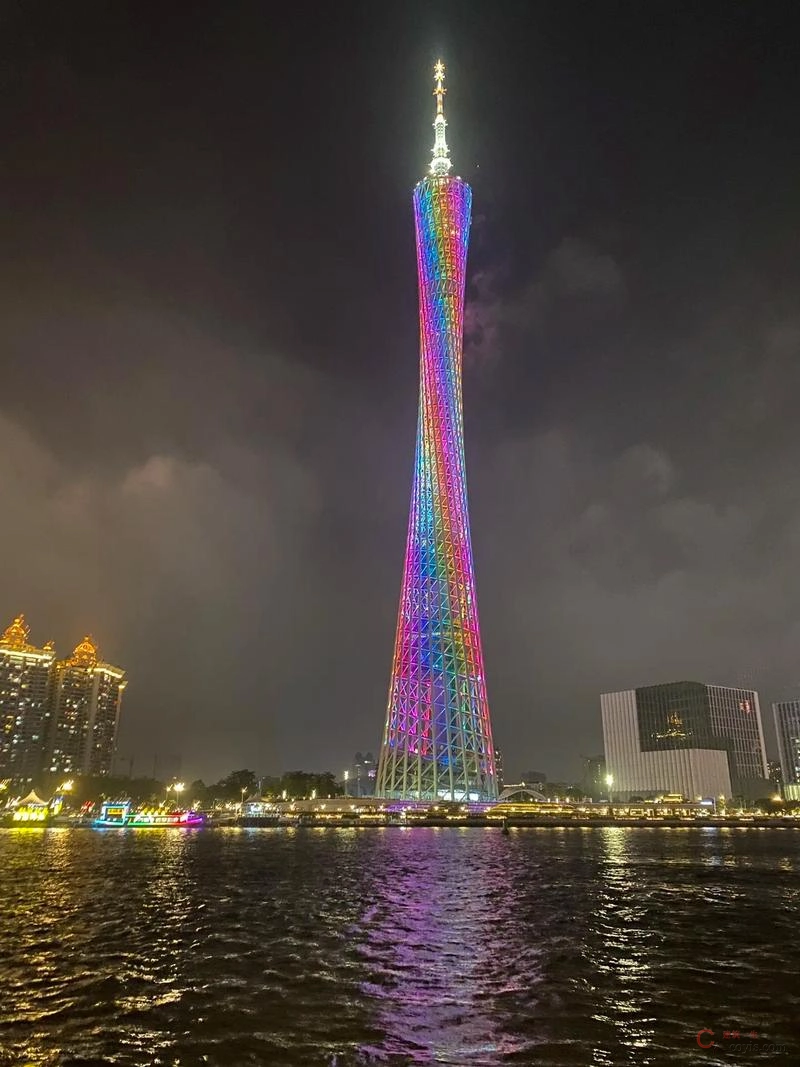 又称广州新电视塔,昵称小蛮腰