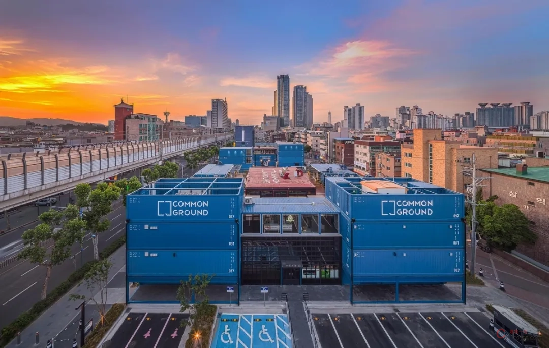 韩国common ground 商场